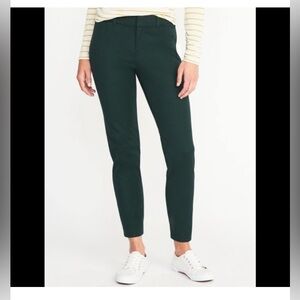 Old Navy Sz 0 Cotton blend Mid-Rise Pixie Pants Cropped Emerald Pine Dark green